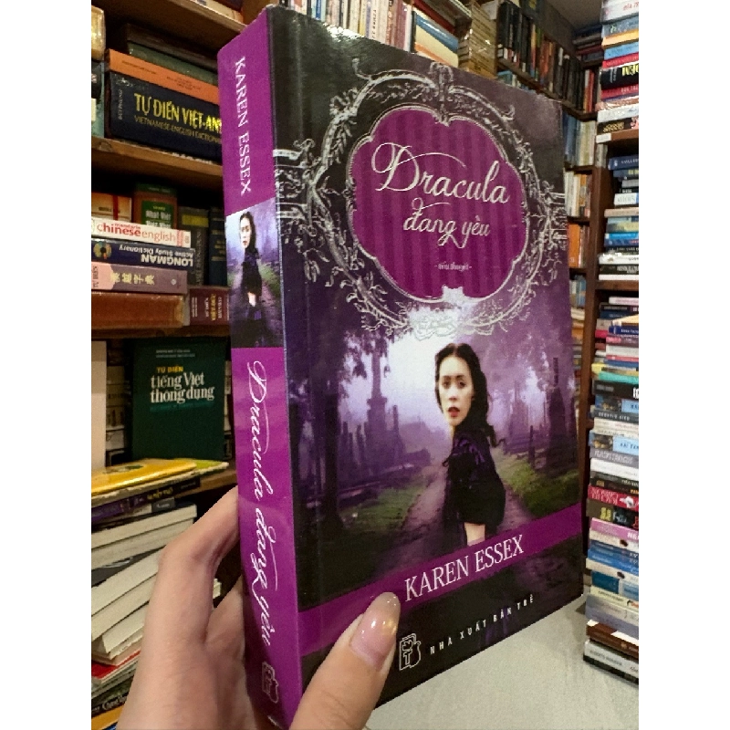 Dracula đang yêu - Karen Essex 791679