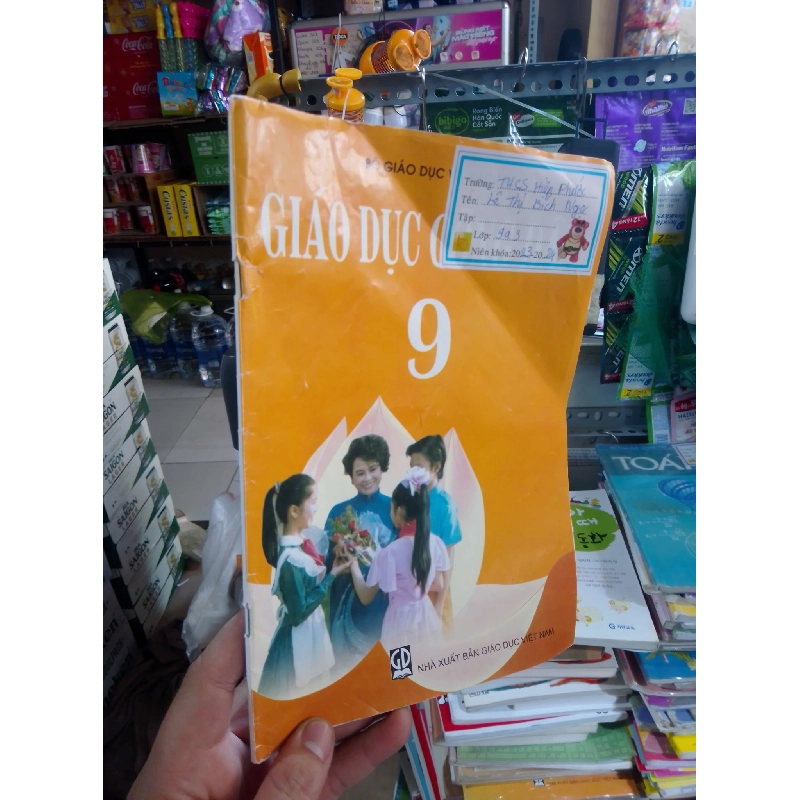 (Sách cũ SCGR) Giáo dục công dân 9 2023 mới 80% Giáo khoa HCM2702 Blogmeo090426 1016184