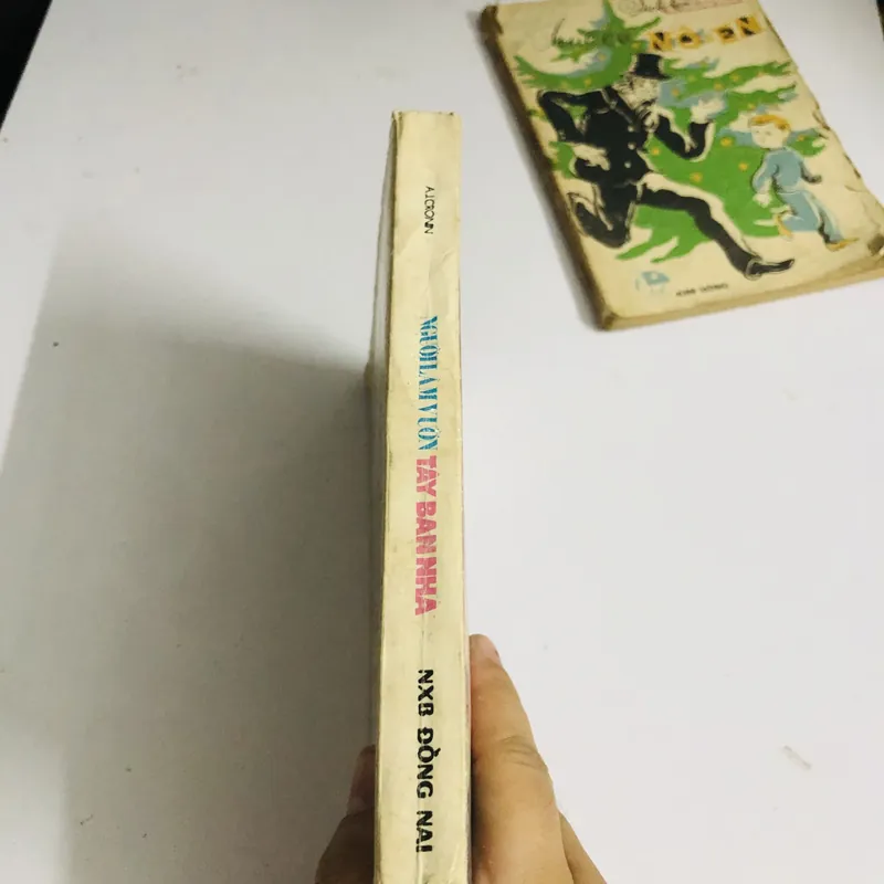 NGƯỜI LÀM VƯỜN TÂY BAN NHA 568222