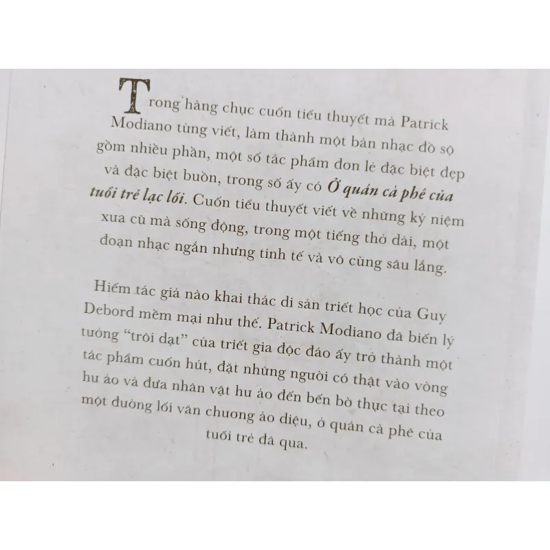 Ở Quán Cà Phê Của Tuổi Trẻ Lạc Lối - Patrick Modiano 931491
