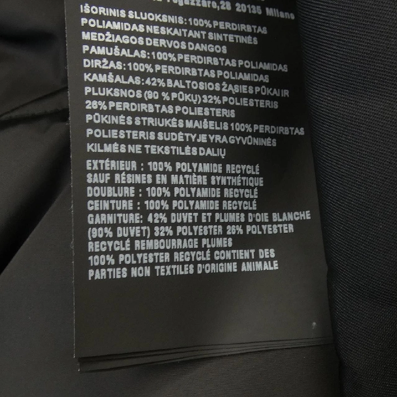 Áo khoác lông vũ PRADA với logo hình tam giác 292077 S222 1WQ8 - Hàng hiệu Chính hãng 814269