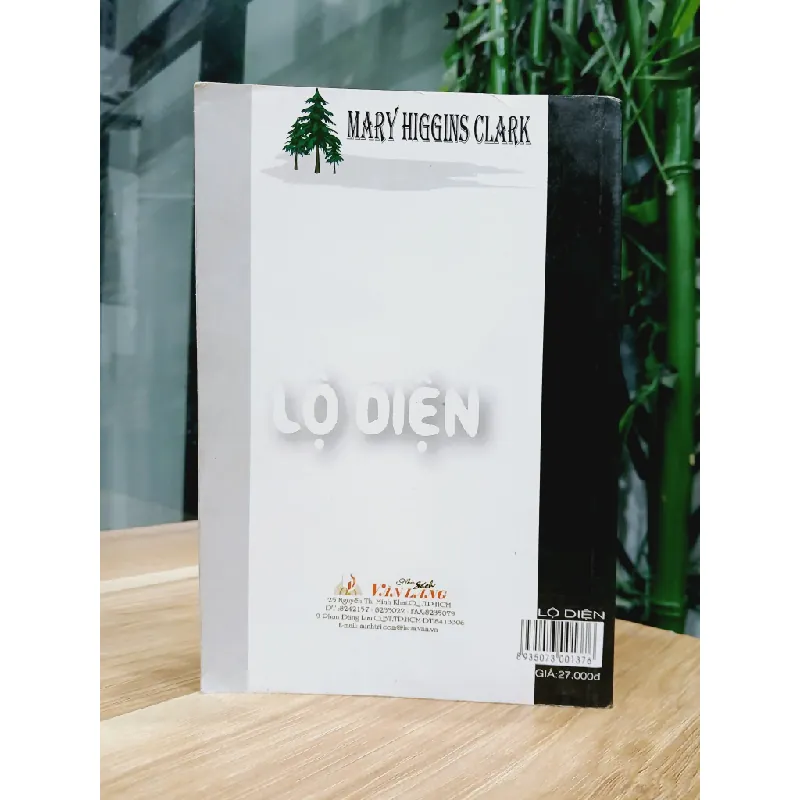 Lộ Diện- Mary Higgins clark 700825