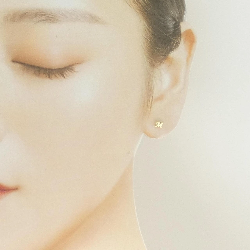 K18YG Chữ cái M Bông tai - Hàng hiệu Chính hãng 874469