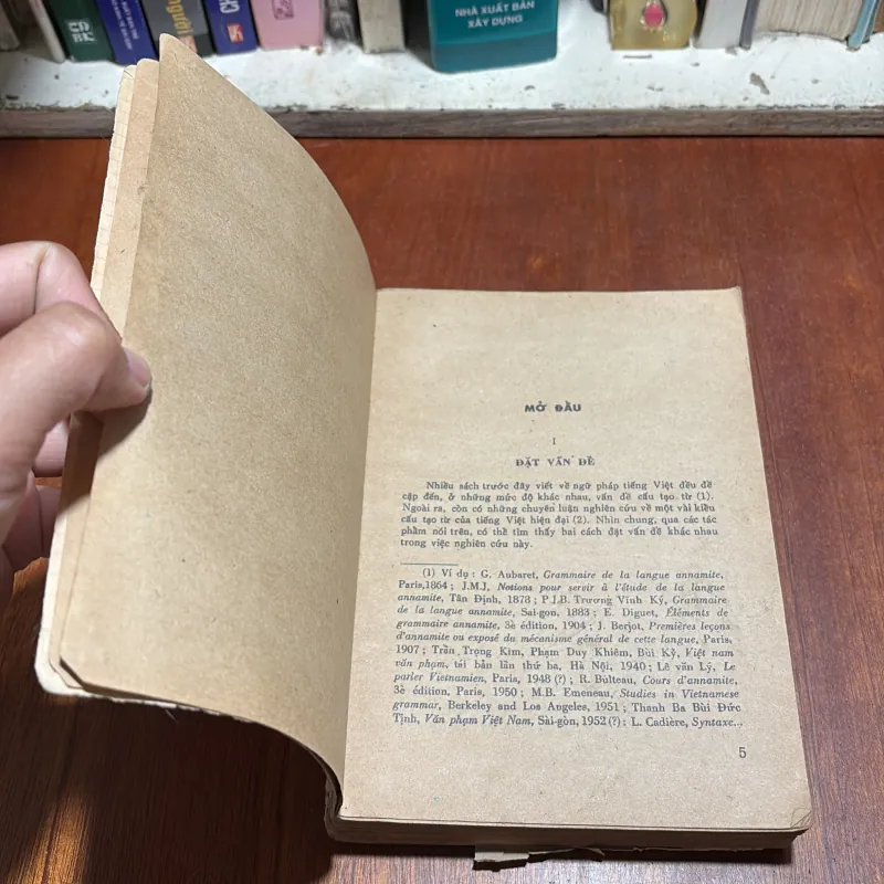 II Sách Xưa: Vấn Đề Cấu Tạo Từ Của Tiếng Việt Hiện Đại - Hồ Lê - 1976 926895