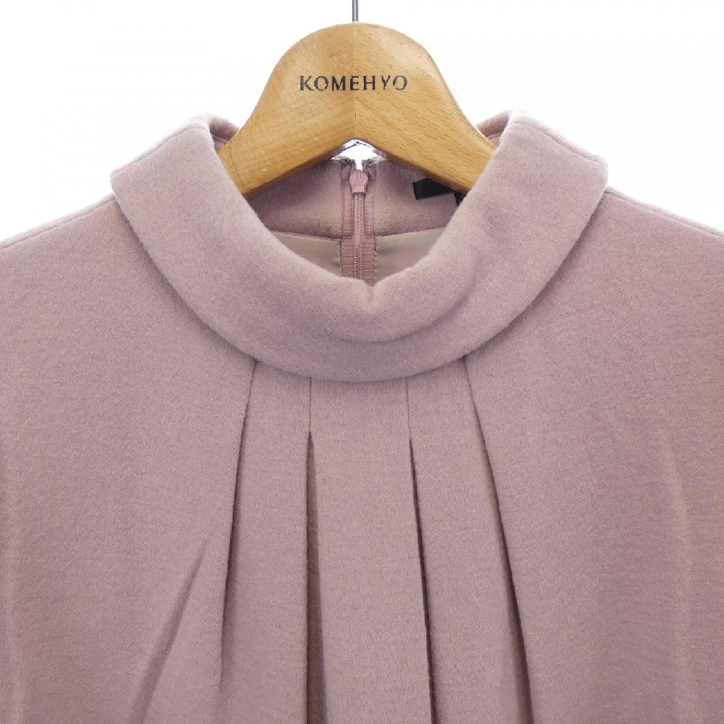 Để trở nên thanh lịch TO BE CHIC Váy 653591