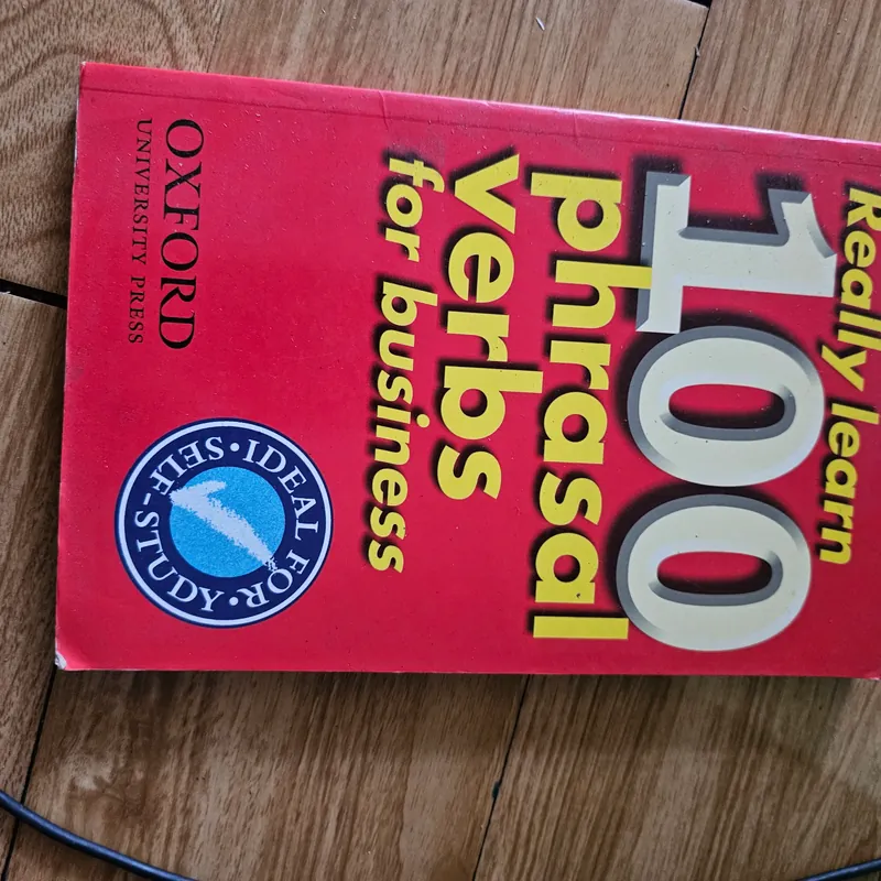 Awful Auntie
 739551