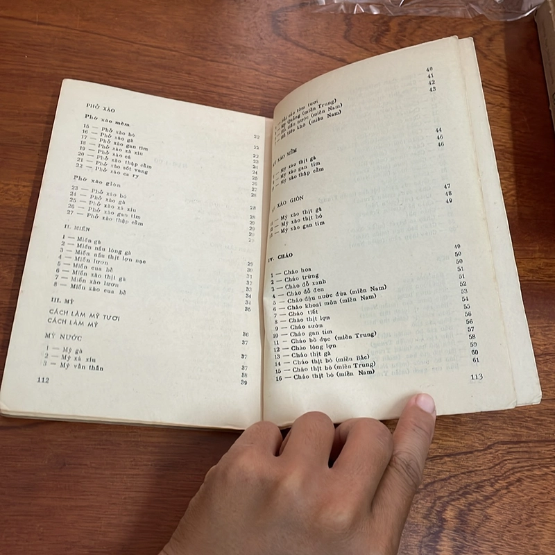 II Sách Nấu Ăn: Cách Nấu Phở, Miến, Mì, Cháo, Bún - Văn Châu - 1985 502171
