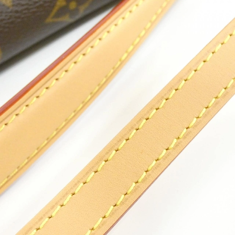 Túi xách vai Louis Vuitton Monogram Nano Diana M83298 611185