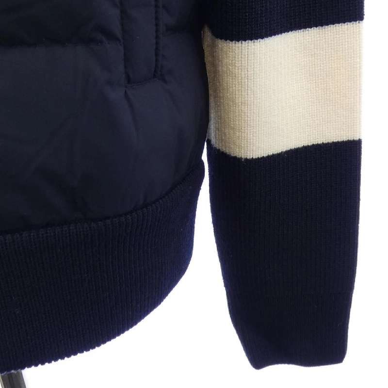 Moncler MONCLER 20919B00008 Áo khoác lông - Hàng hiệu Chính hãng 890223