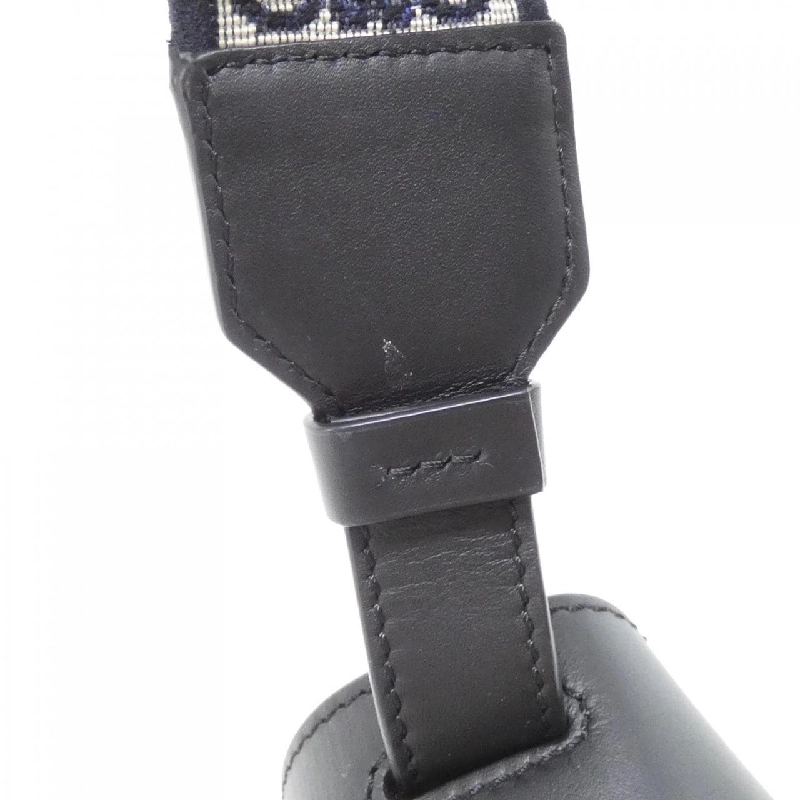 Túi xách vai Loewe Gate Small A650T20X40 612572