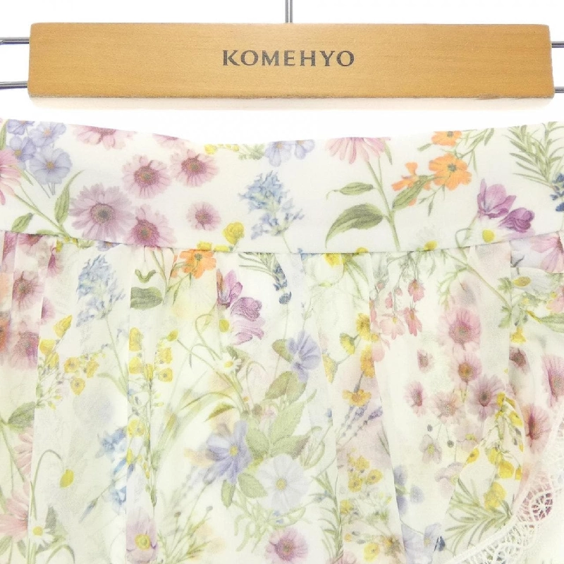 Chân váy QUEENS COURT - Hàng hiệu Authentic 808613