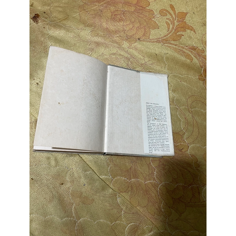 PROBLEMS IN GEOMETRY- P.S MODENOV 543669