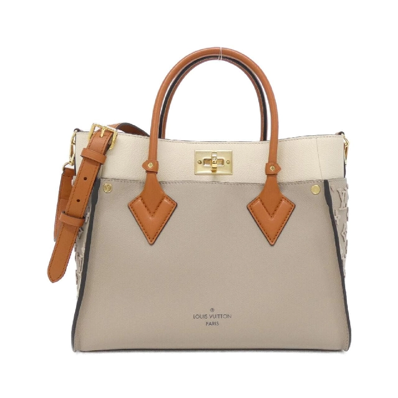 Túi Louis Vuitton On My Side MM M53825 617229