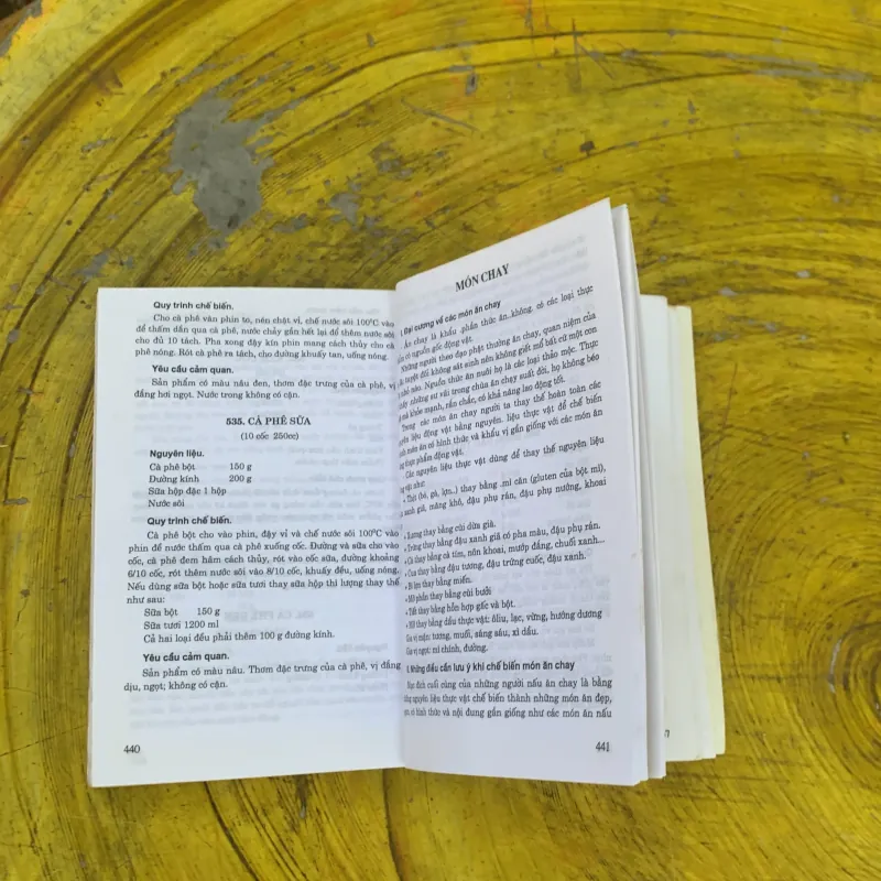 555 MÓN ĂN VIỆT NAM KỸ THUẬT CHẾ BIẾN VÀ GIÁ TRỊ DINH DƯỠNG- sách học nấu ăn 759708
