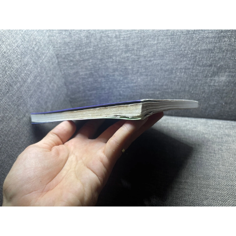 Khác nhau giữa người thông minh và kẻ ngu tối 2009 mới 70% mốc ố nhẹ HPB1704 913959