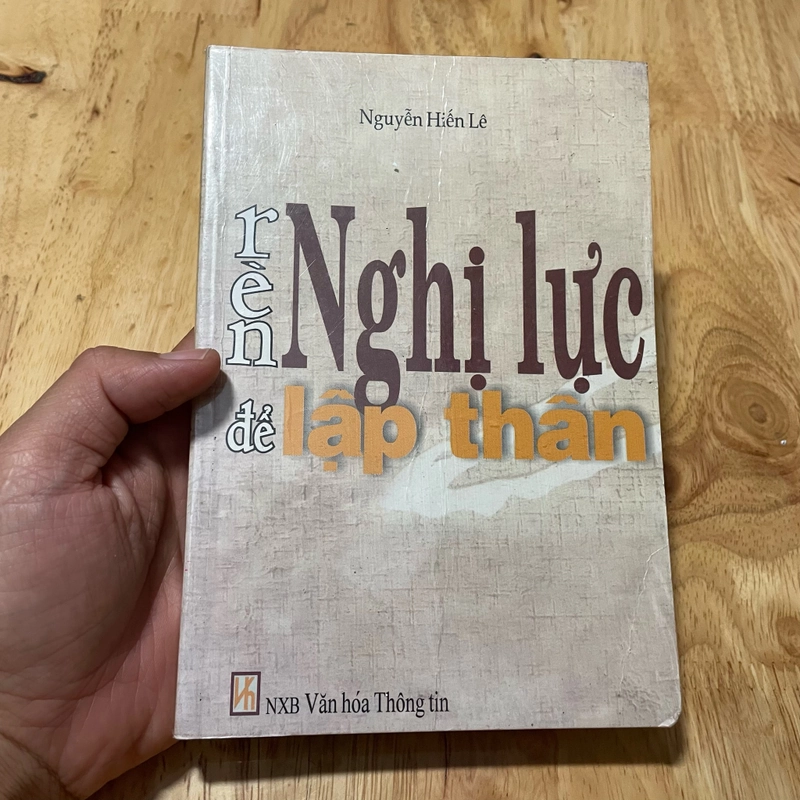 II Sách Kỹ Năng: Rèn Nghị Lực Để Lập Thân - Nguyễn Hiến Lê - 1999 473499