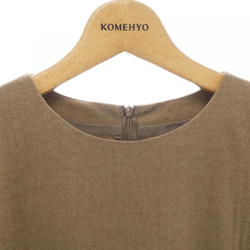 Kiyoko Takase K.T Váy 648750