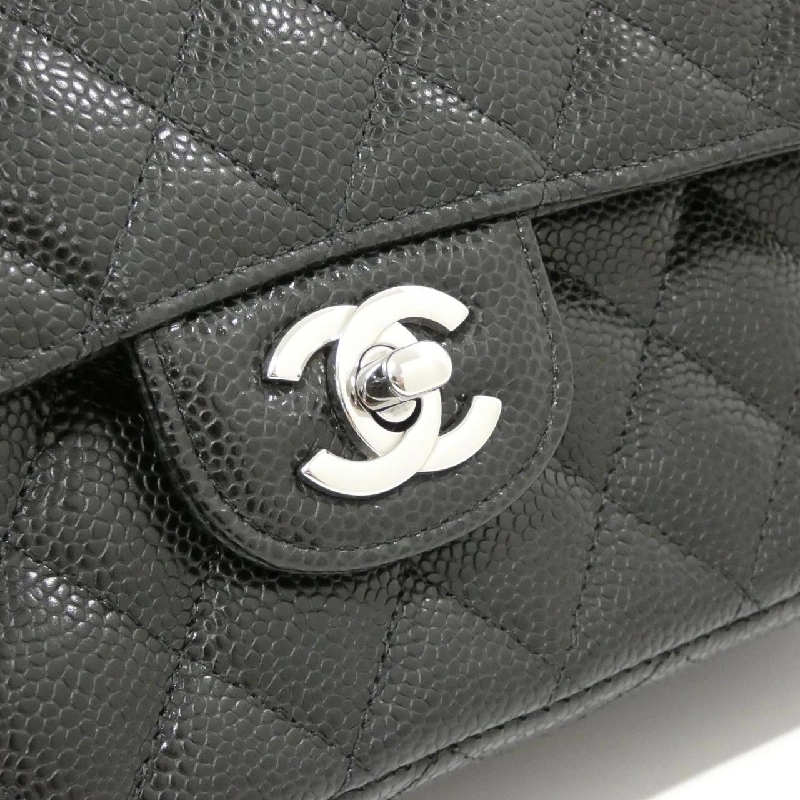 Túi xách chéo Chanel 1112 611710