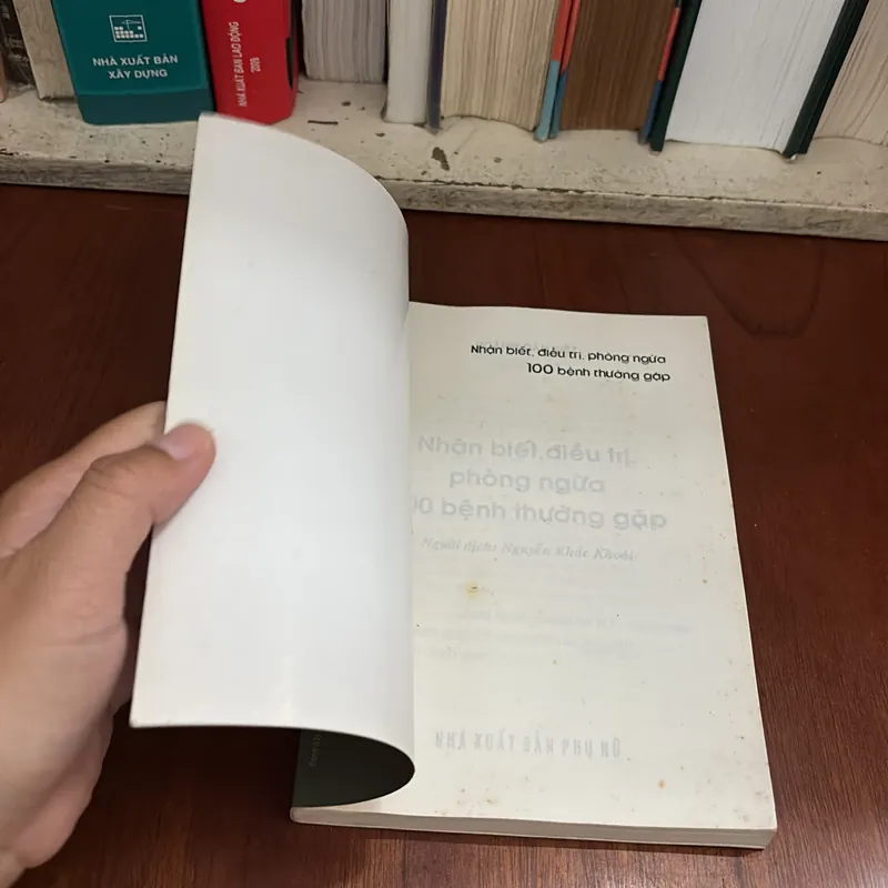 II Bệnh Học: Nhận Biết Điều Trị Phòng Ngừa 100 Bệnh Thường Gặp - Hoàng Dân Kiệt - 2002 631220