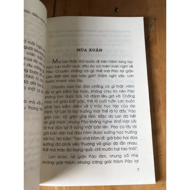 Chín bậc cầu thang 973618