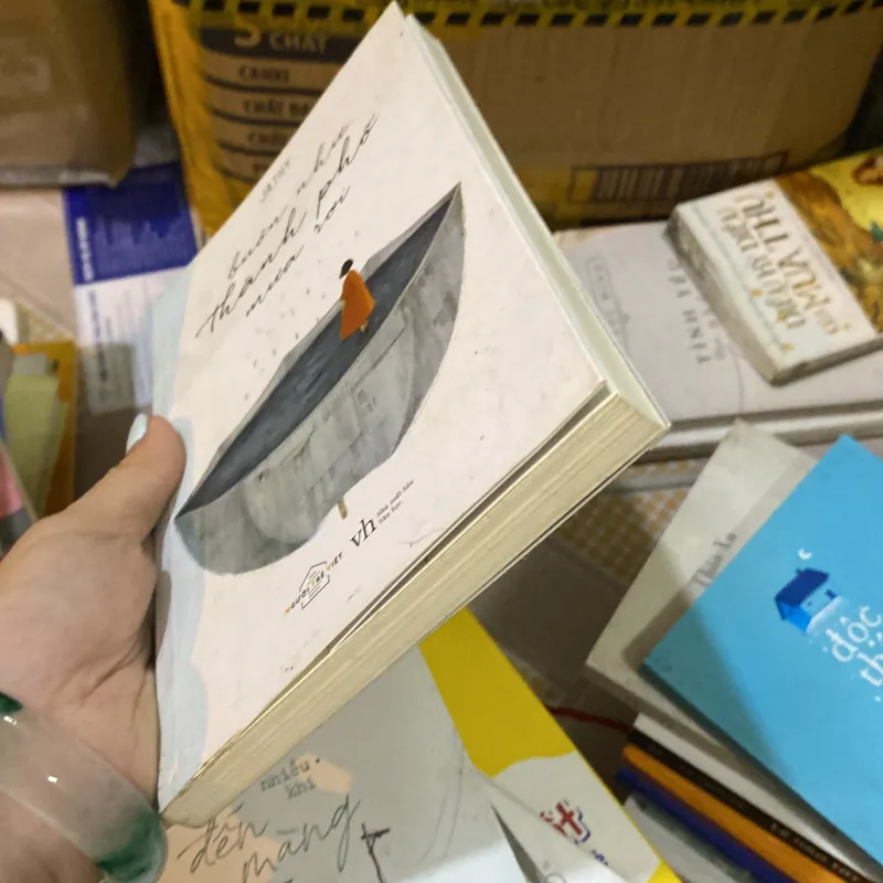 Buồn như thành phố mưa rơi  929541