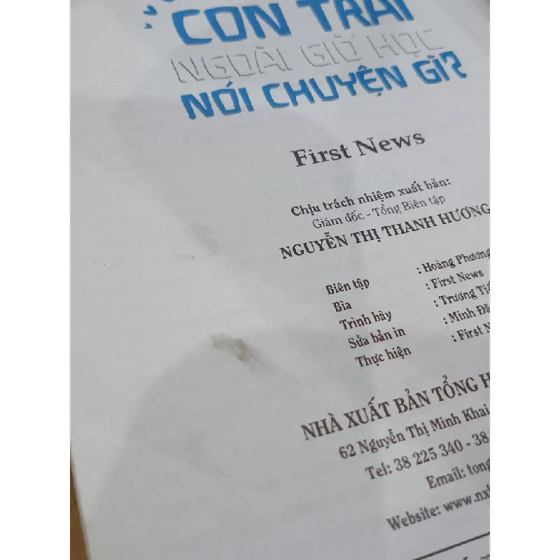 Con trai ngoài giờ học nói chuyện gì? - Martin Oliver ( Bùi Thị Ngọc Hương, Nguyễn Lê Hoài Nguyên biên dịch ) 568480