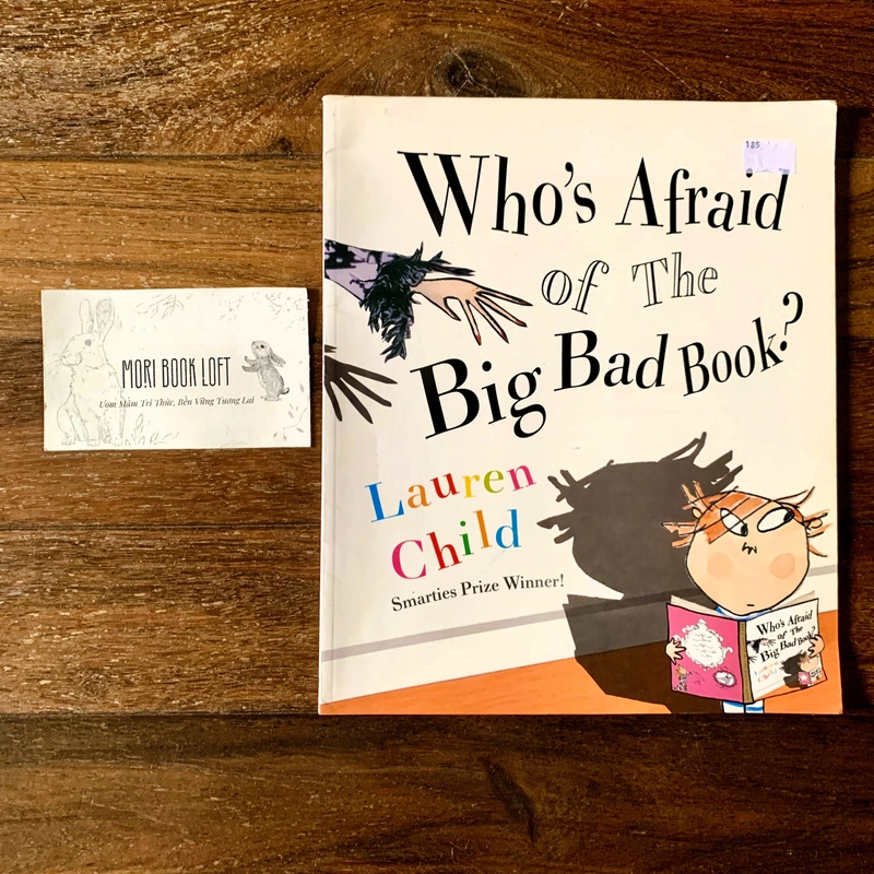Sách ngoại văn Who's Afraid of the Big Bad Book?, Used, kèm trang gấp bên trong 419955