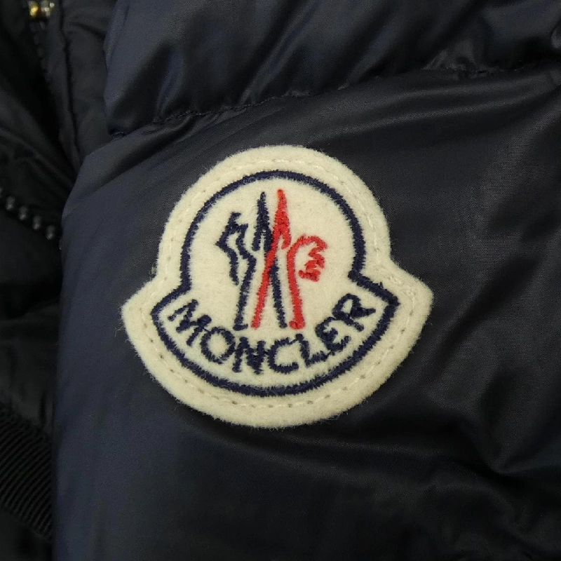 Áo khoác lông vũ MONCLER 641808