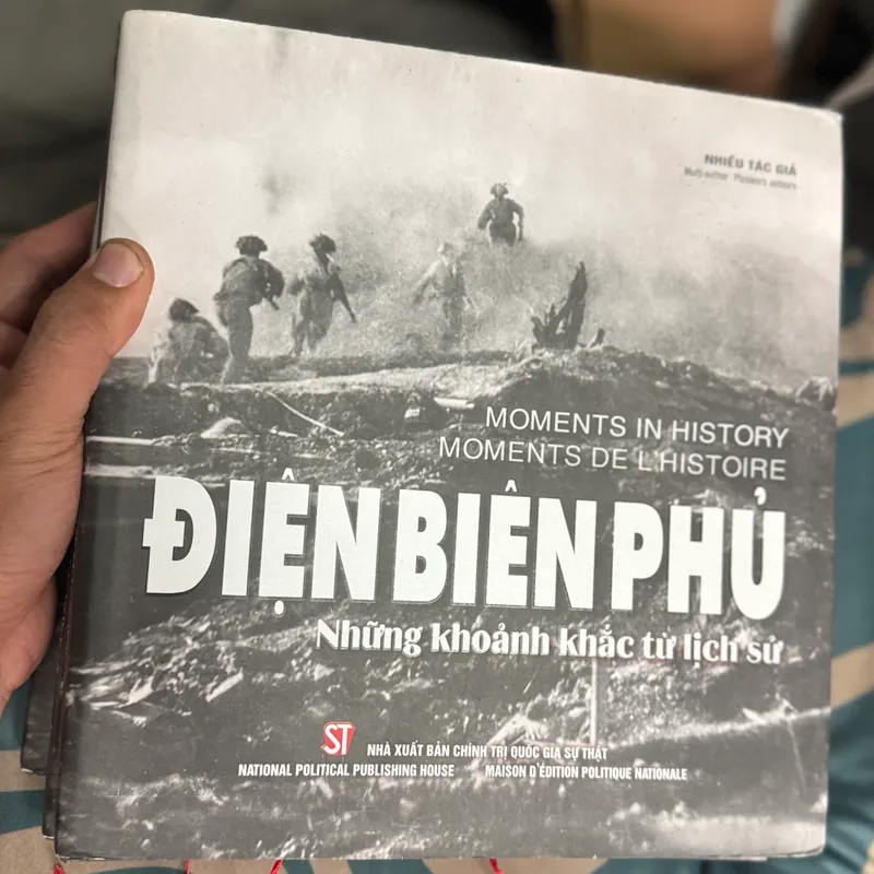 Sách ảnh Điện Biên Phủ bìa cứng  739124