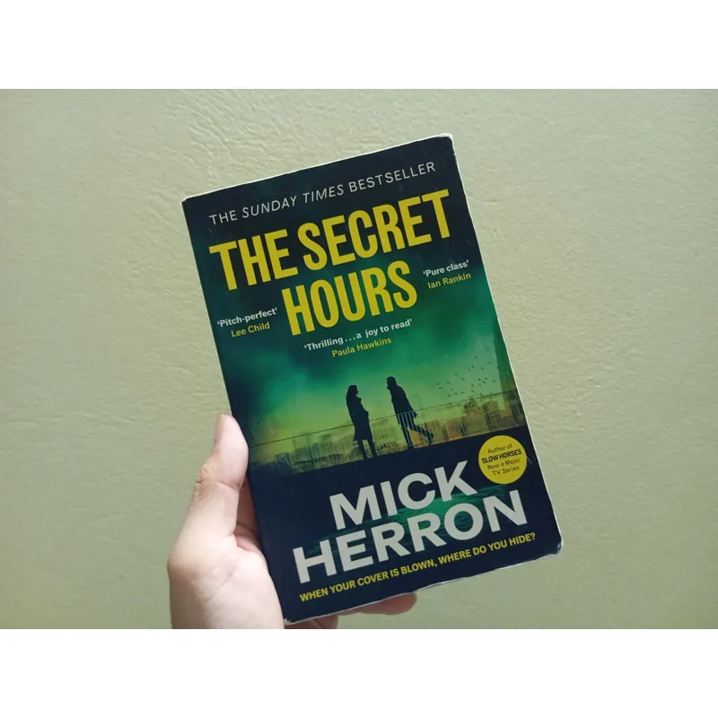 The secret hours,sách ngoại văn tiếng Anh, english book, tiểu thuyết  603465