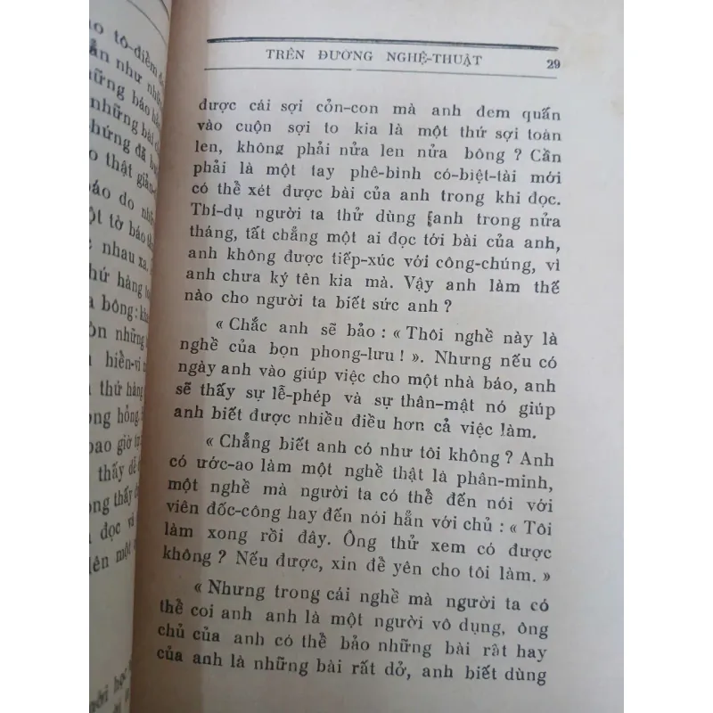 TRÊN ĐƯỜNG NGHỆ THUẬT - VŨ NGỌC PHAN 997020