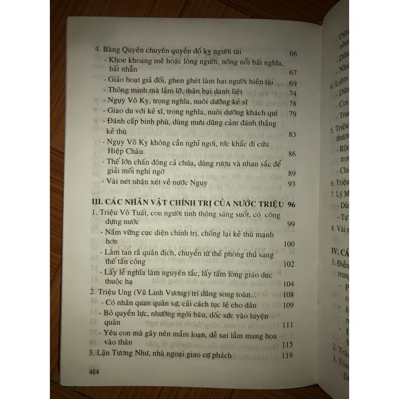 Các anh hùng hào kiệt trong thời loạn 733462