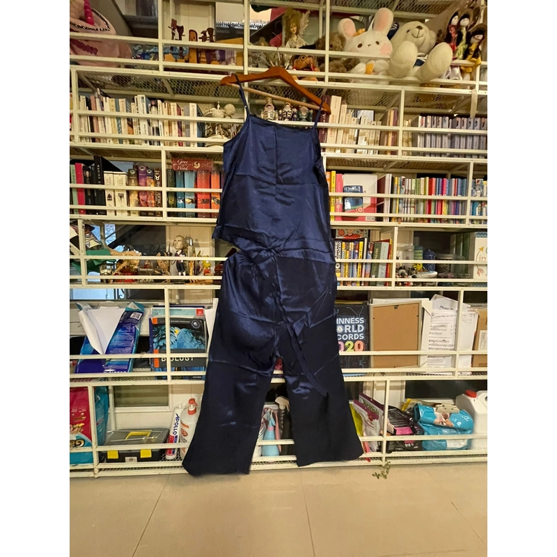 Set áo/quần xanh đậm. Size M 530103