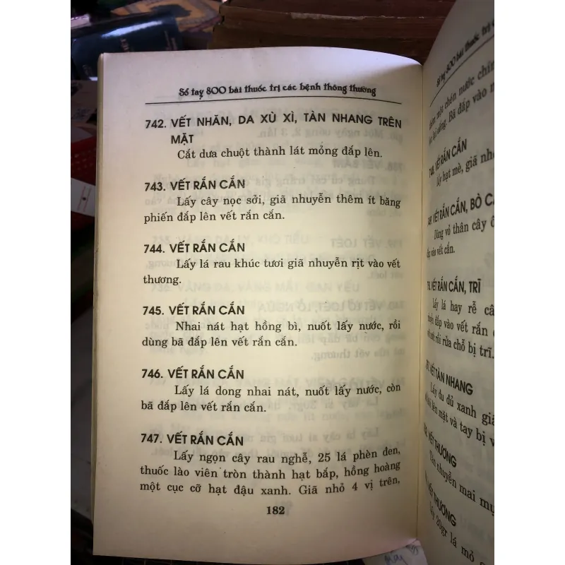 Sổ tay y học - 800 bài thuốc trị bệnh thông thường (cây thuốc dễ tìm) 1031949