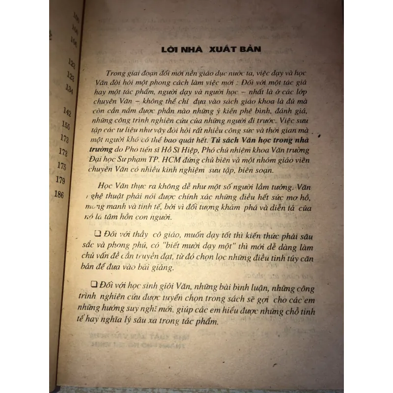 Tủ sách văn học trong nhà trường- Xuân Diêu Huy Cận 937137