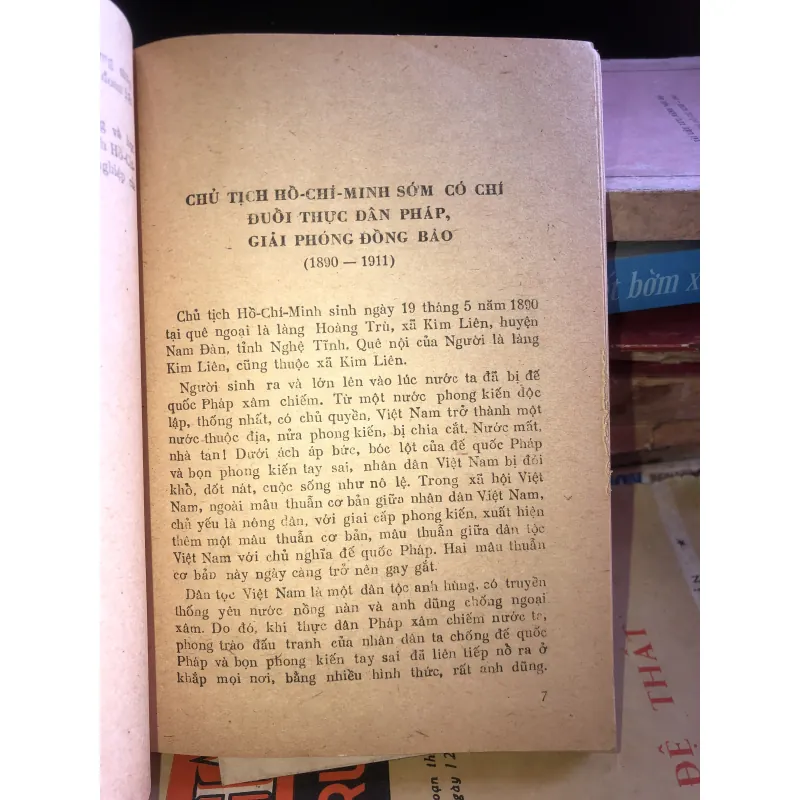 Chủ tịch Hồ Chí Minh tiểu sử và sự nghiệp  1021729