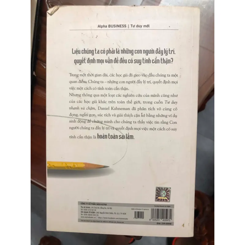 Tư duy nhanh và chậm 1049857