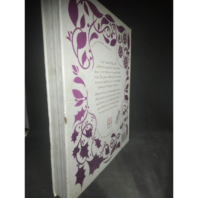 [59K/kg] The Gardener's Year mới 80(rách bìa nhẹ) HCM1203 364816
