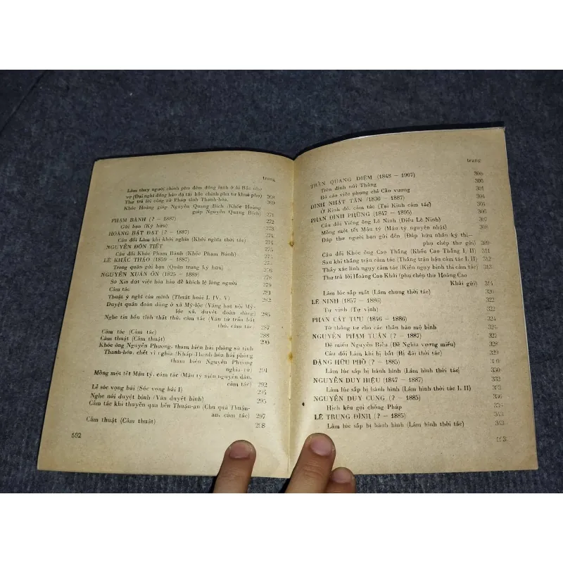 THƠ VĂN YÊU NƯỚC NỬA SAU THẾ KỶ XIX (1858 - 1900) 957866