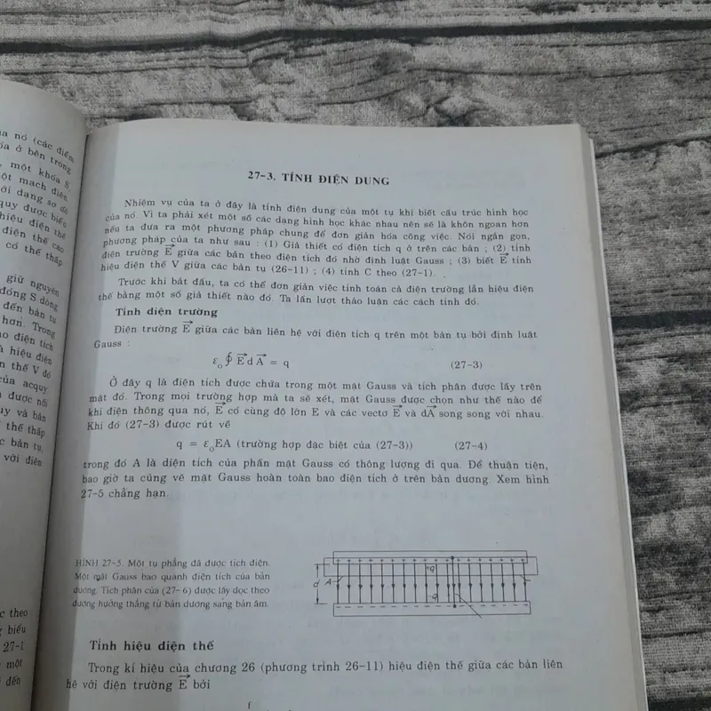 Cơ sở Vật lý- Tập 4 ĐIỆN HỌC. TG Giáo sư David Halliday - ĐH Pittsburgh. 735491