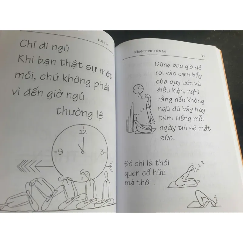 Sách Sống Trong Hiện Tại của H.E. LIM - Tái Bản ấn tượng 680564