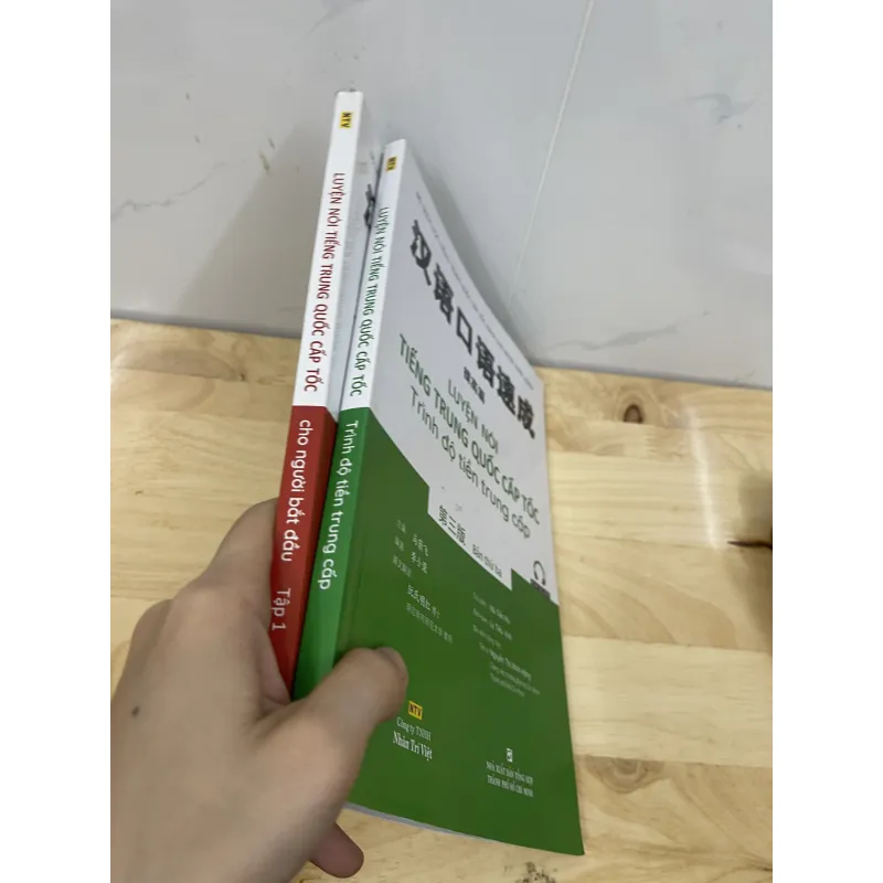 Luyện nói tiếng trung quốc  cấp tốc 2 cuốn  762640