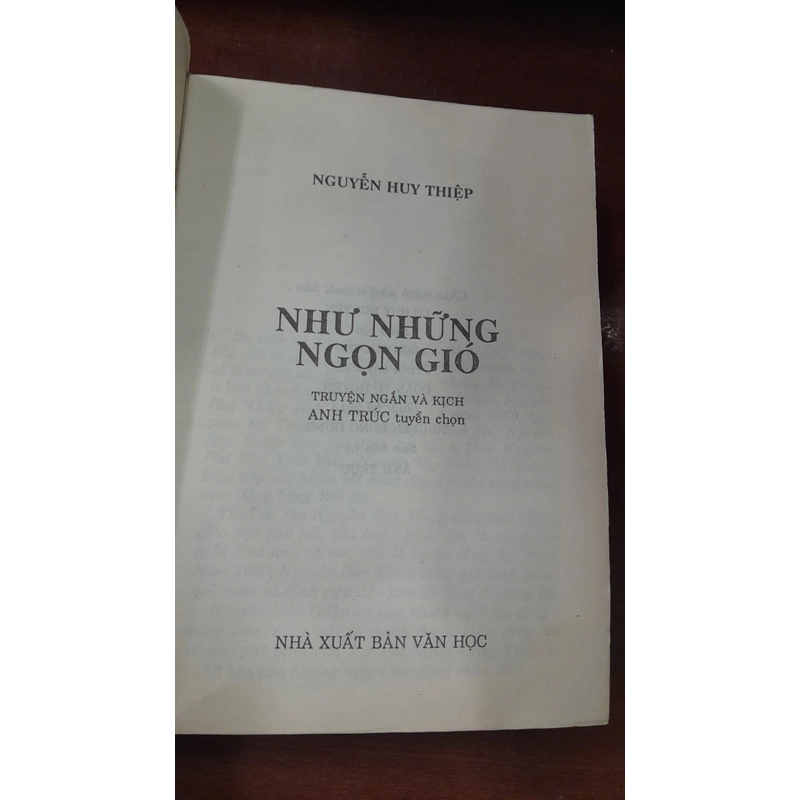 NHƯ NHỮNG NGỌN GIÓ 329698