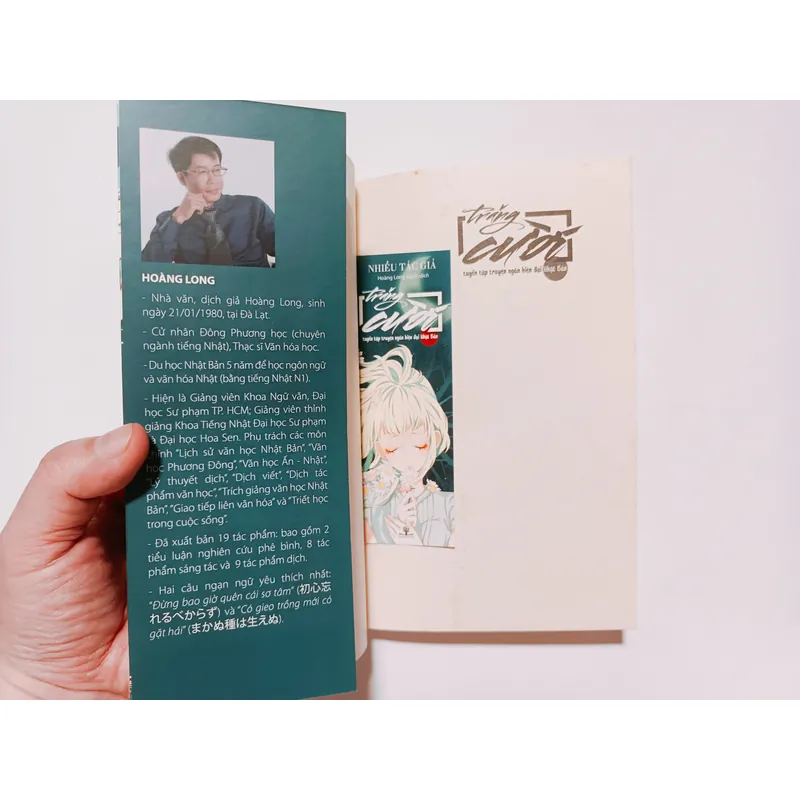 Trăng Cười – Tuyển Tập Truyện Ngắn Hiện Đại Nhật Bản

 716578