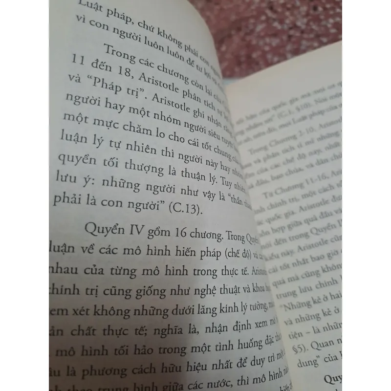 Chính trị luận Arixtot 696981