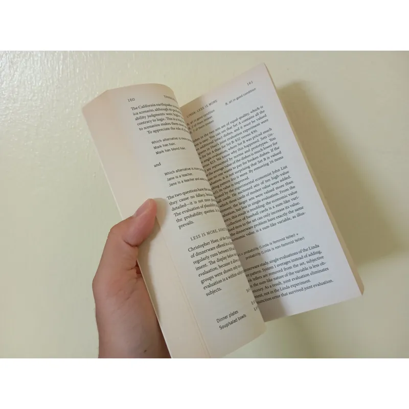 Thinking fast and slow, english book sách tiếng Anh  996592