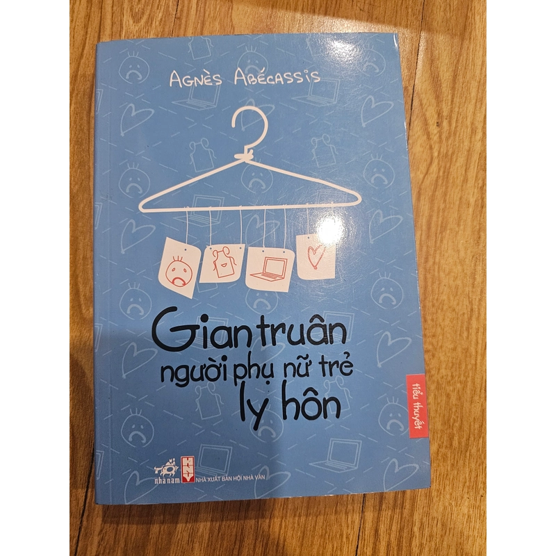 Gian truân người phụ nữ trẻ ly hôn 379839