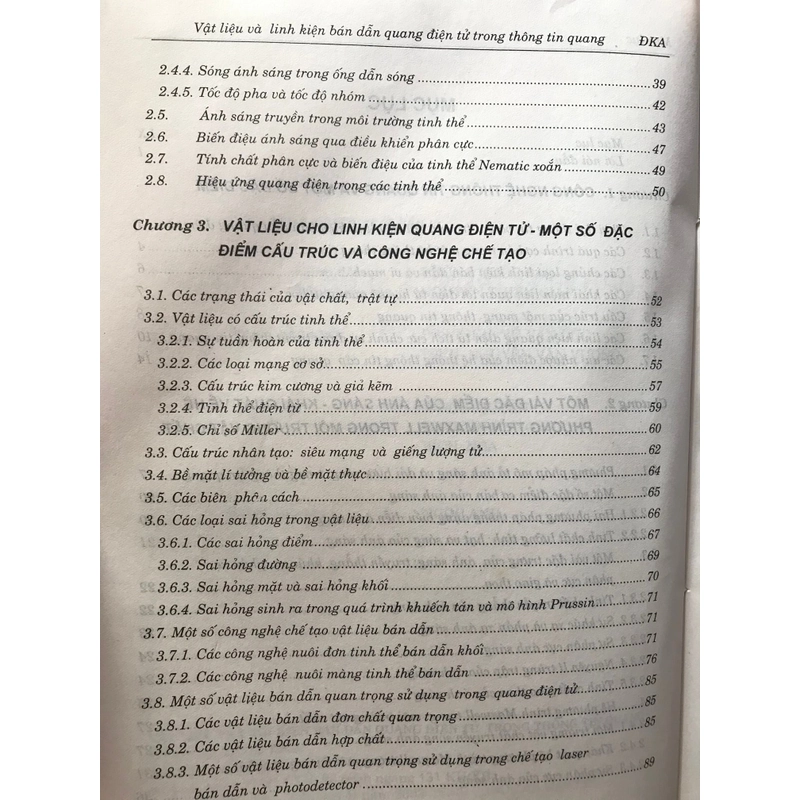 Vật liệu và Linh kiện bán dẫn quang điện tử 460133
