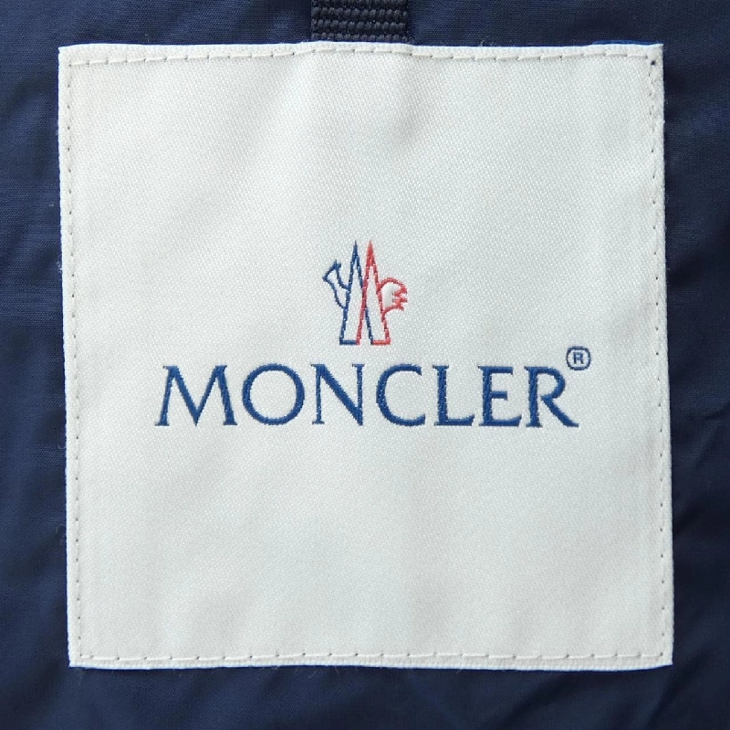 Áo khoác MONCLER - Hàng hiệu Authentic 638026