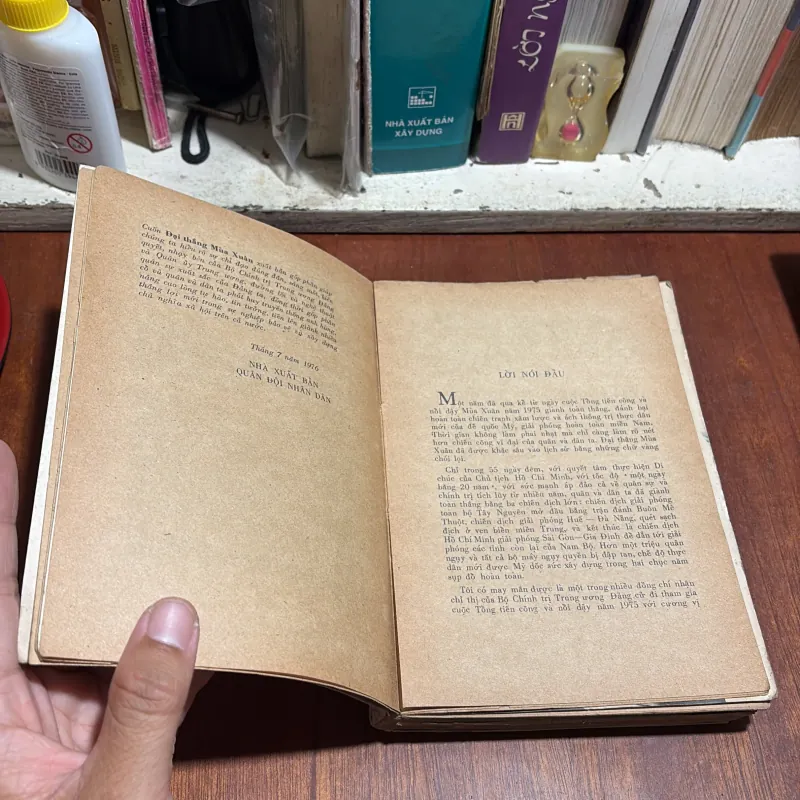 II Sách Lịch Sử: Đại Thắng Mùa Xuân - Đại Tướng Văn Tiến Dũng - 1977 1004988